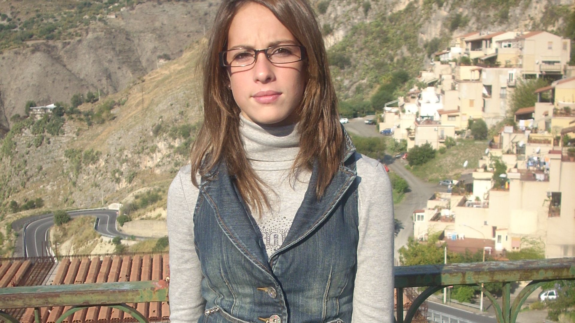 File:Girl in denim waistcoat 2008.JPG - Wikimedia Commons