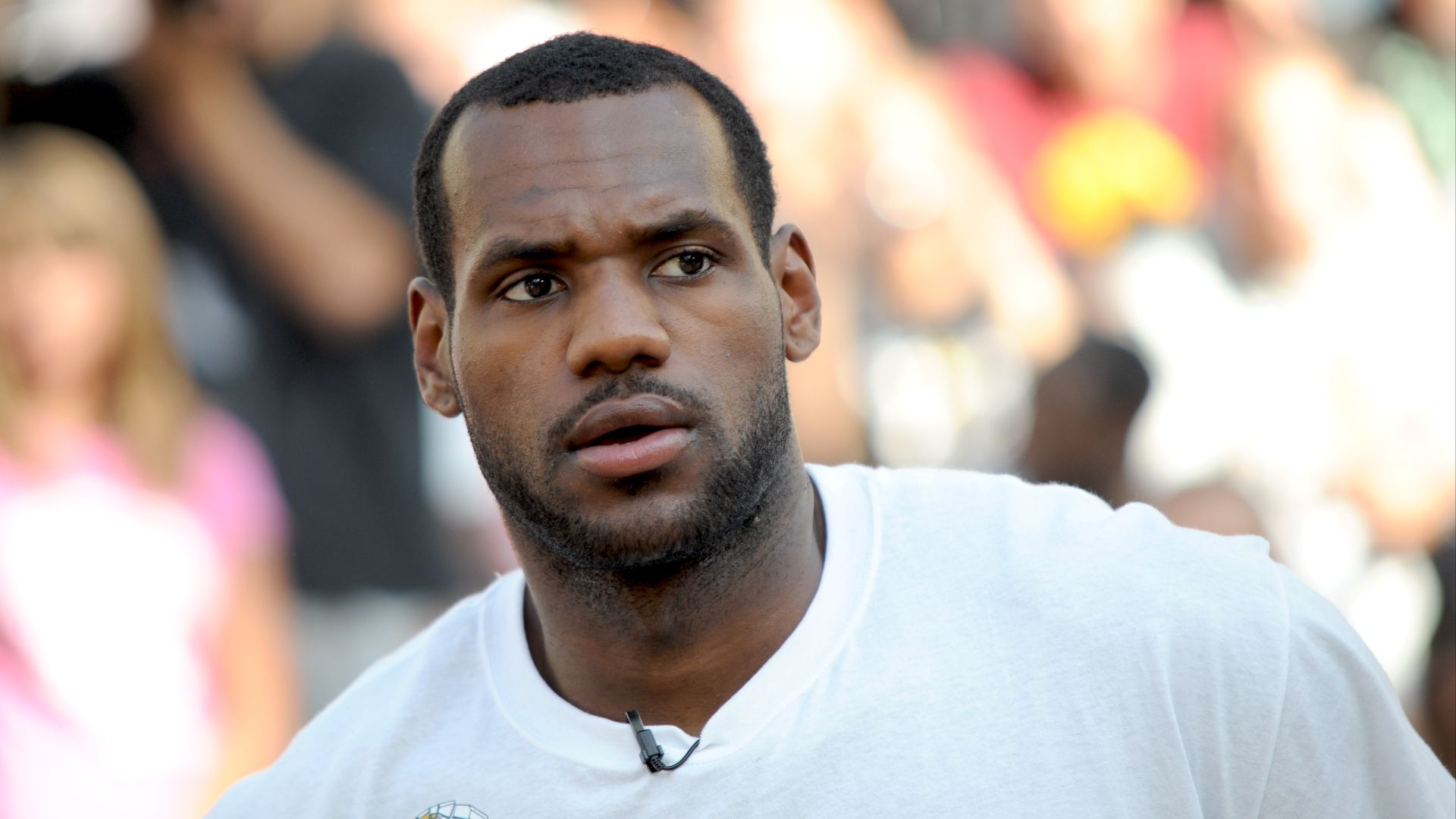 File:LeBron James Paris 2009.jpg