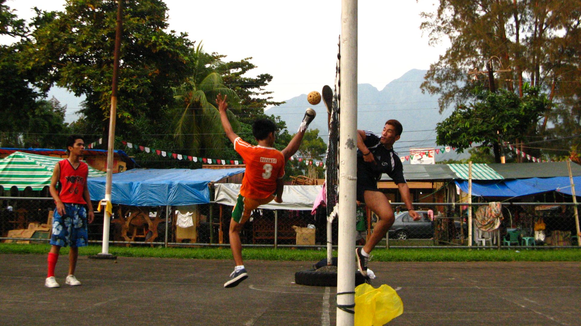 File:Sepak Takraw (3828519859).jpg