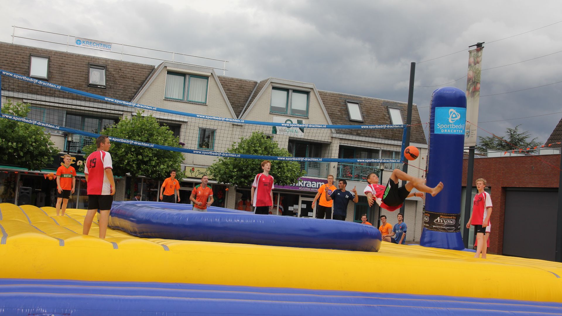File:Bossaball 2014 (14512489929).jpg