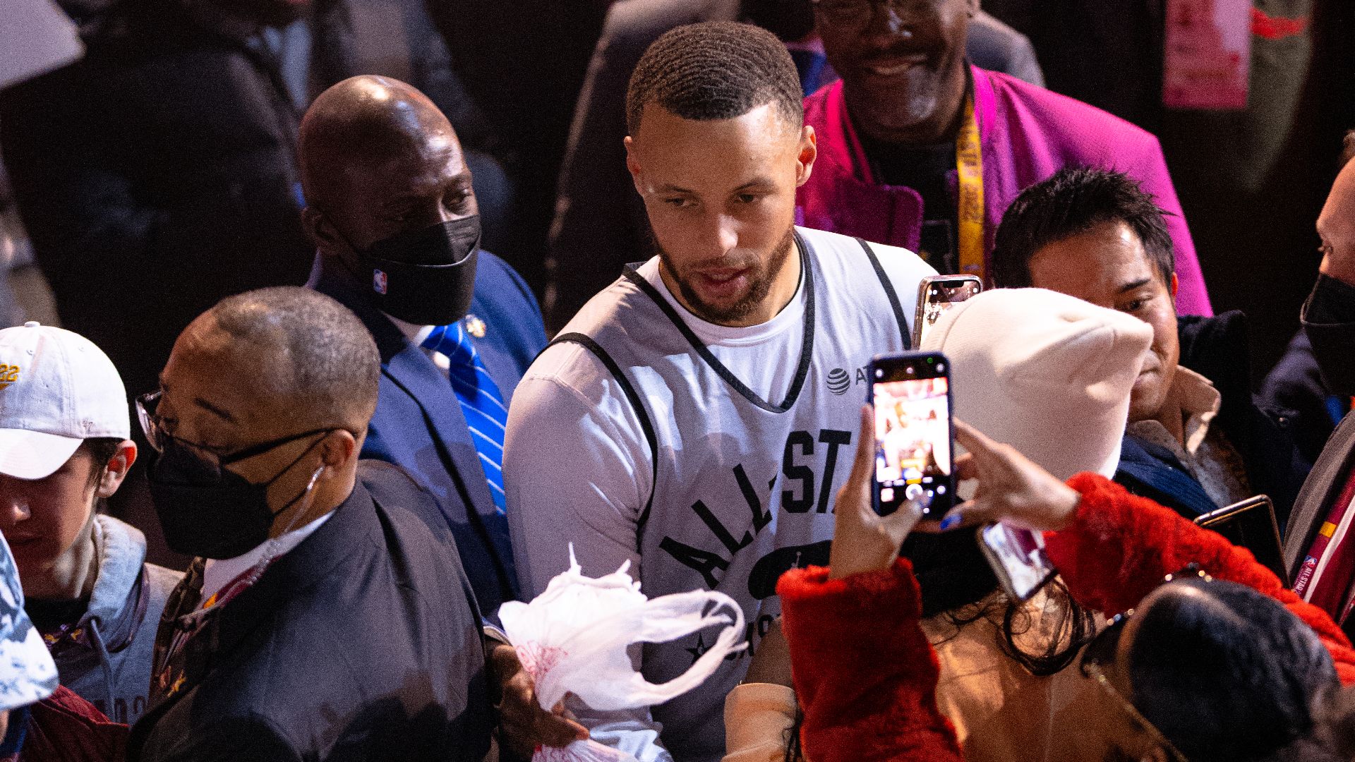 File:Steph Curry (51914135232).jpg