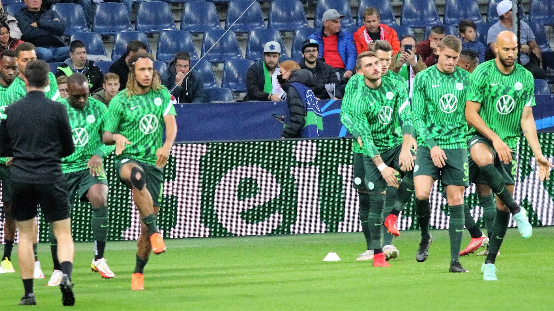 File:FC Salzburg gegen VfL Wolfsburg (CL-Gruppenphase 20. Oktober 2021) 21.jpg