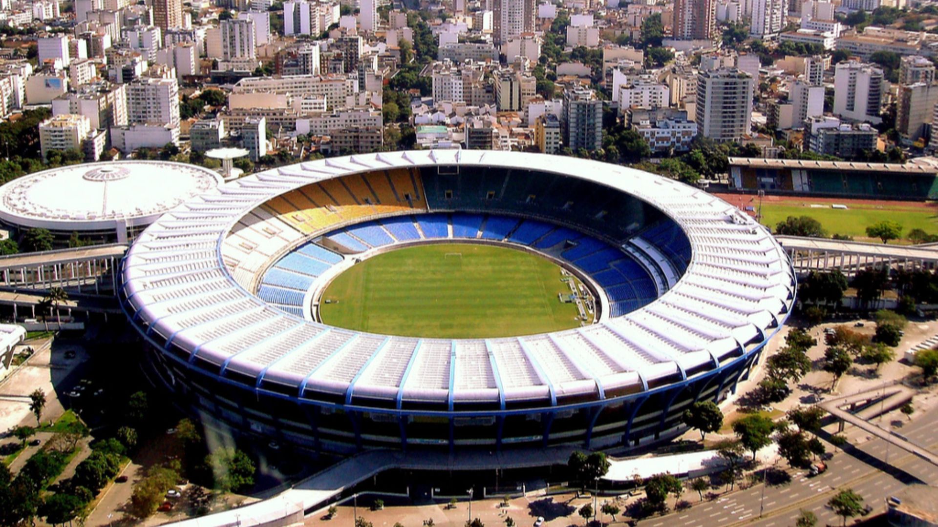 File:Maracanã Stadium in Rio de Janeiro.jpg