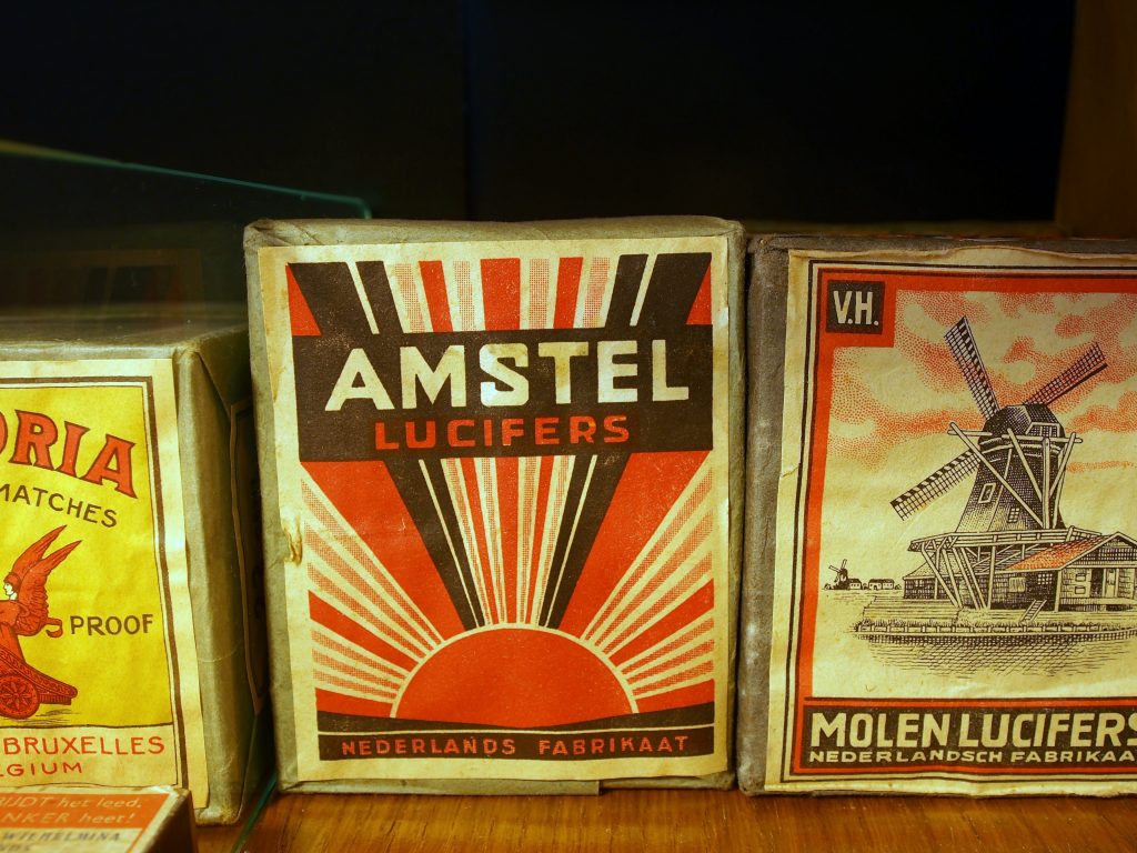 Oud_Amstel_lucifers_pak-1024x768.jpg