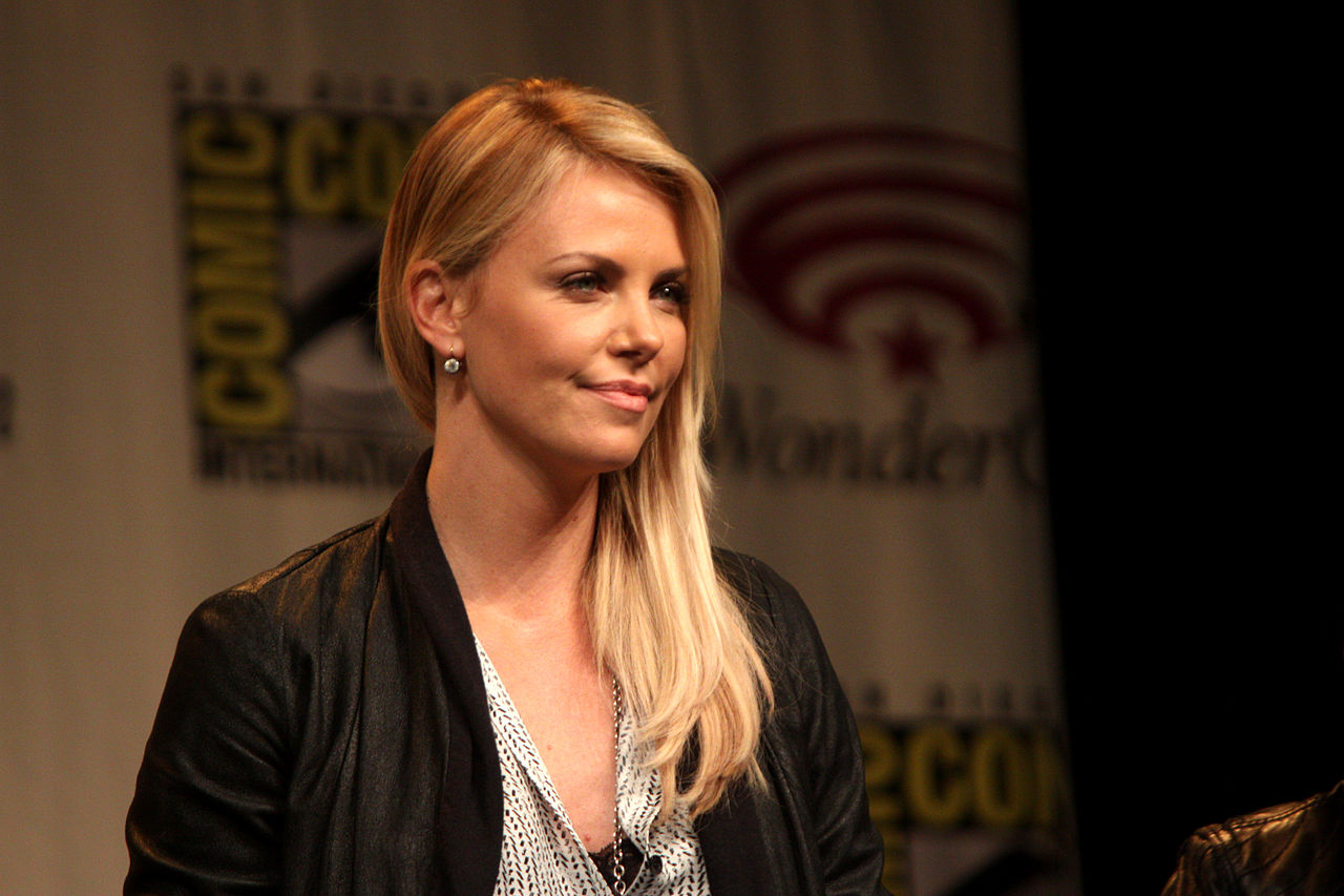 1280px-charlize_theron_-6998773375--1539283517372.jpg