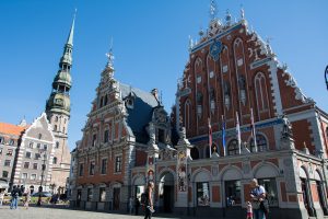 riga-921838_1920-300x200.jpg