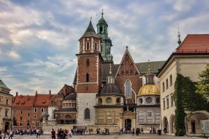 wawel-3683040_1920-300x200.jpg