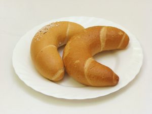 Kifli-300x225.jpg