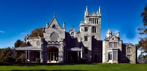 lyndhurst-1626592-300x145.jpg