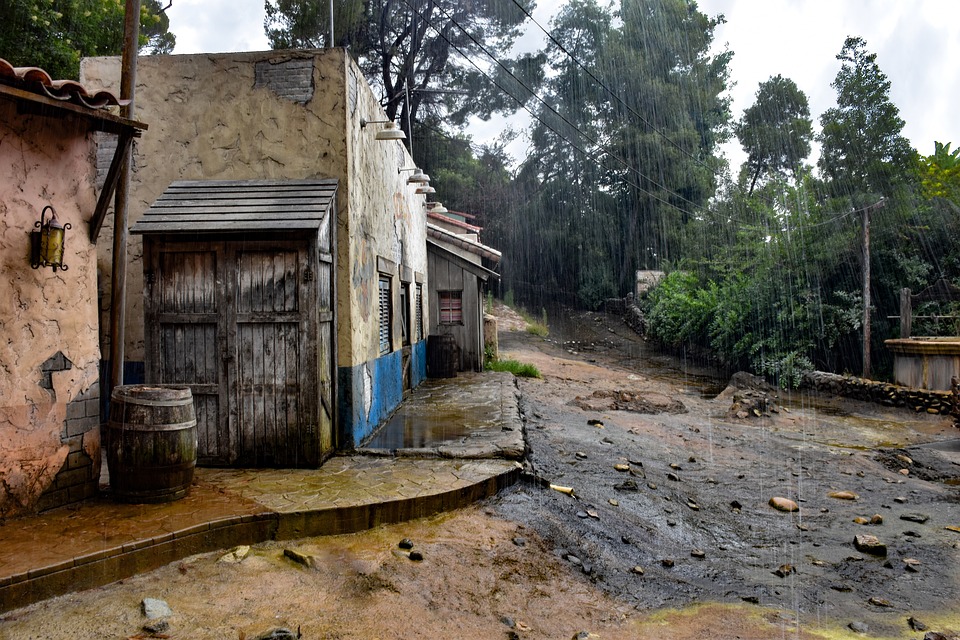 village-2997242_960_720-1542400521022.jpg
