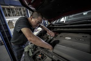 auto-repair-3691963-300x200.jpg