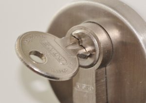 door-lock-407427-300x212.jpg