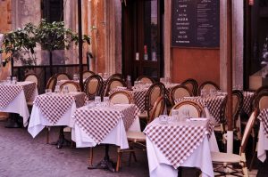 bistro-498504-300x199.jpg