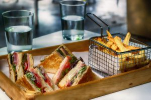 club-sandwich-3538455-300x200.jpg