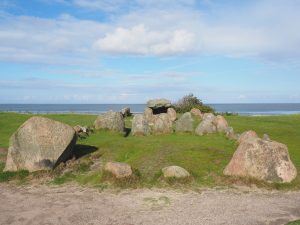 burial-mounds-2851155_1920-300x225.jpg