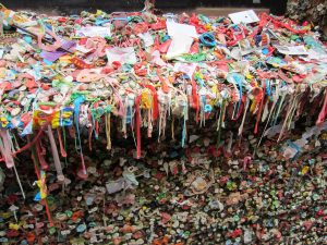 Gum_Wall_Pike_Place_Market_Seattle_2014_-_2-300x225.jpg
