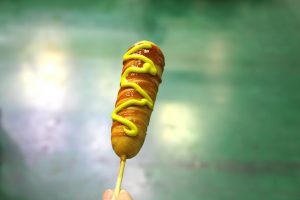 corn-dog-4427893-300x200.jpg