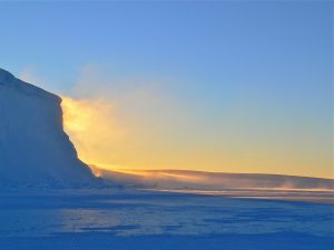 icy-429133-300x225.jpg