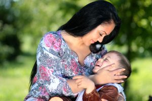 mom-1363917-300x200.jpg