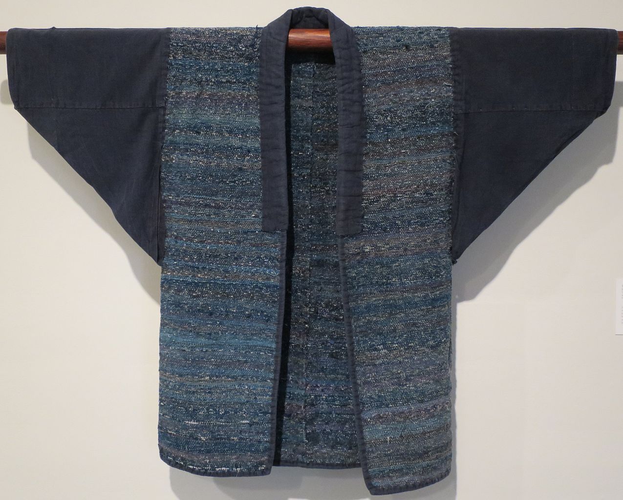 1275px-Sakiori_rag_woven_work_jacket_from_Japan_Honolulu_Museum_of_Art_9074.1.jpg