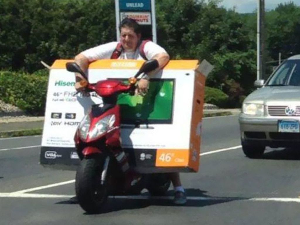 18-Dumb-Moments-Road-Left-People-Speechless-Imgur.jpg.optimal.jpg