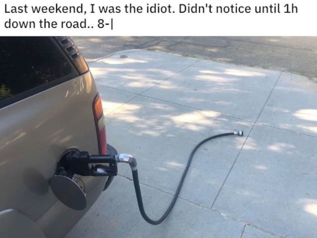 25-Dumb-Moments-Road-Left-People-Speechless-Pinterest.jpg.optimal.jpg