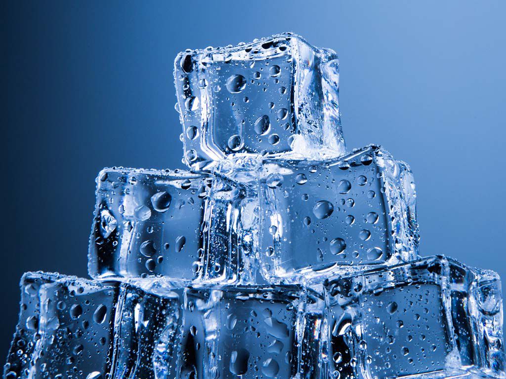 resize1_ice-cubes-1462093181CzQ.jpg.optimal.jpg