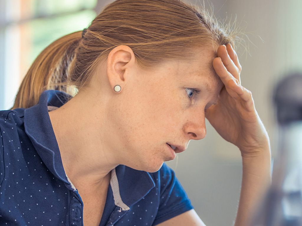resizeCanva-Woman-Sitting-in-Front-of-the-Laptop-Computer-in-Shallow-Photo-2048x1679-1.jpg.optimal.jpg