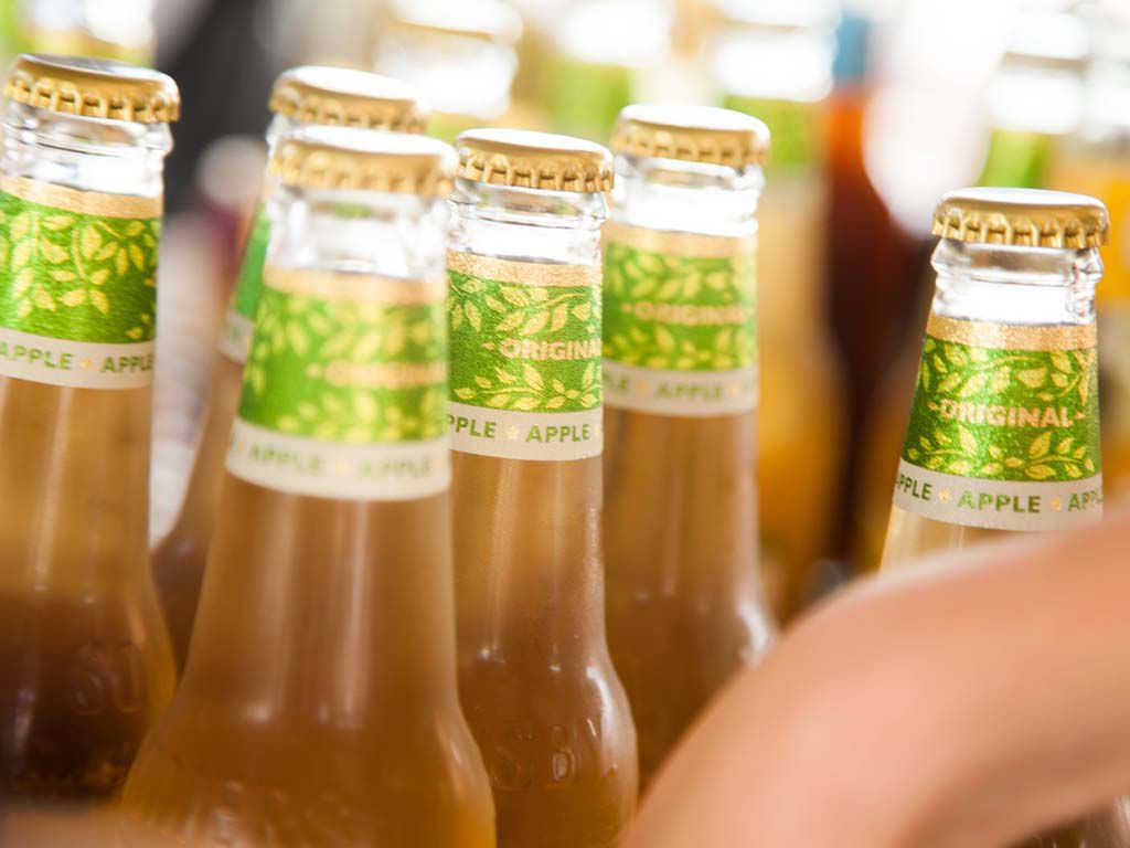 resizeapple-cold-liquid-glass-summer-food-557111-pxhere.jpg.optimal.jpg