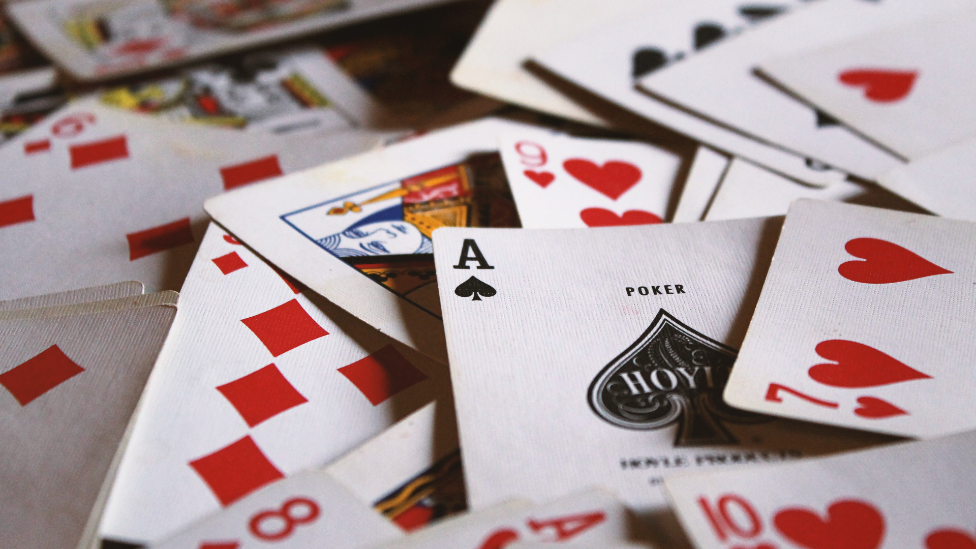 Jack-Hamilton-9Sews6Loweu-Unsplash