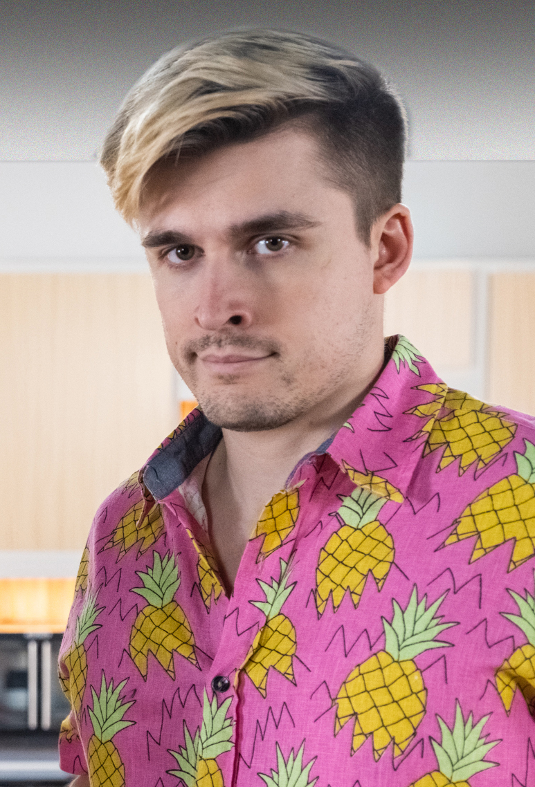 Ludwig And Typical Gamer (52900890773) (Cropped)