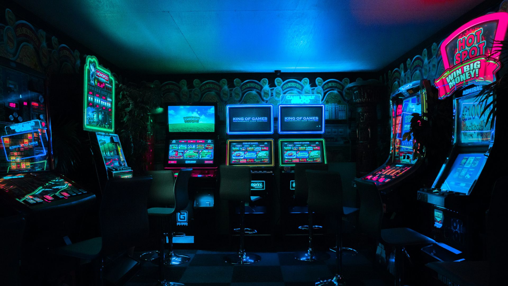 gaming room with arcade machines