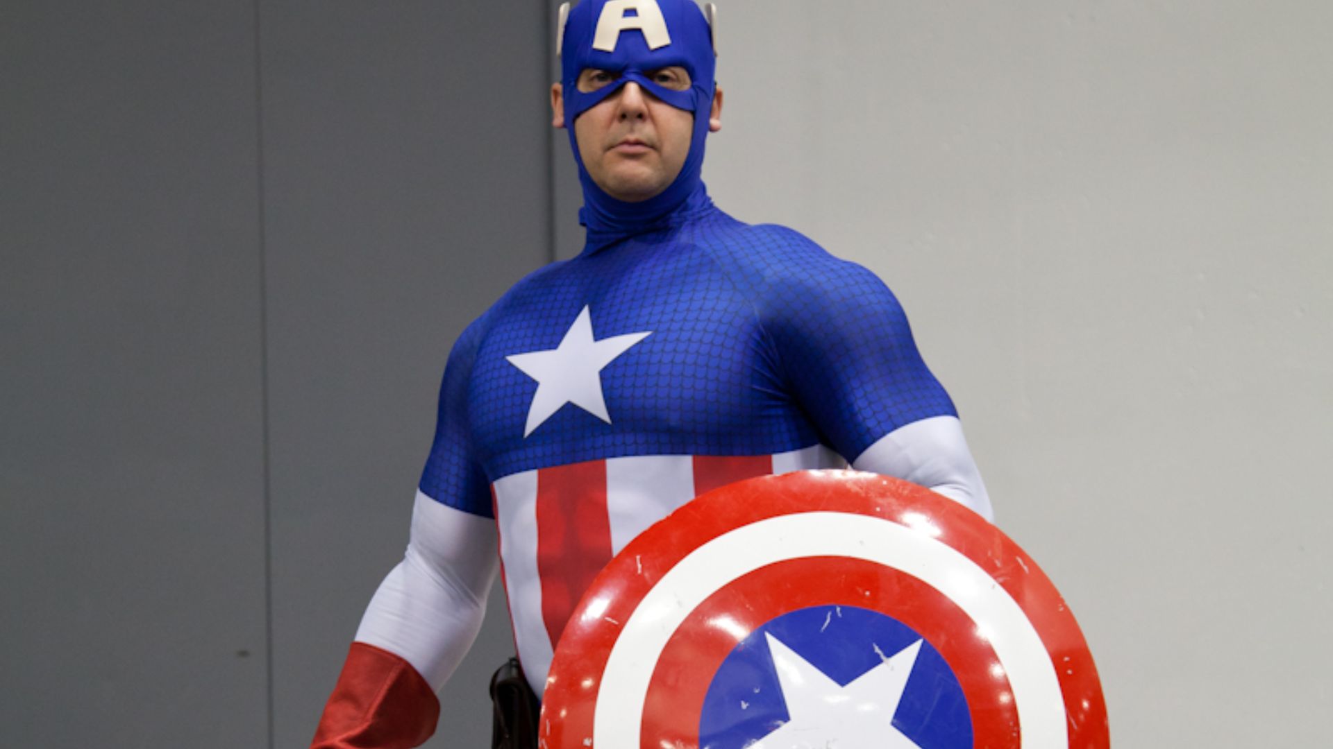 File:Captain America cosplay o.jpg