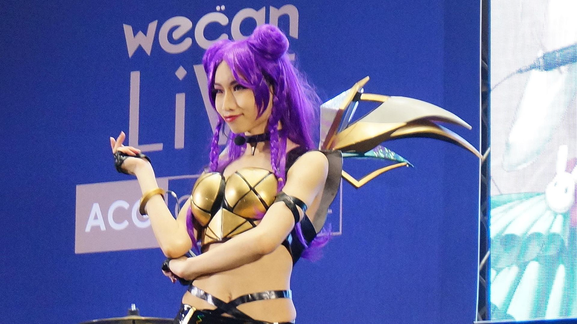 File:Katsurayu as Kai'Sa, League of Legends 20190413a.jpg