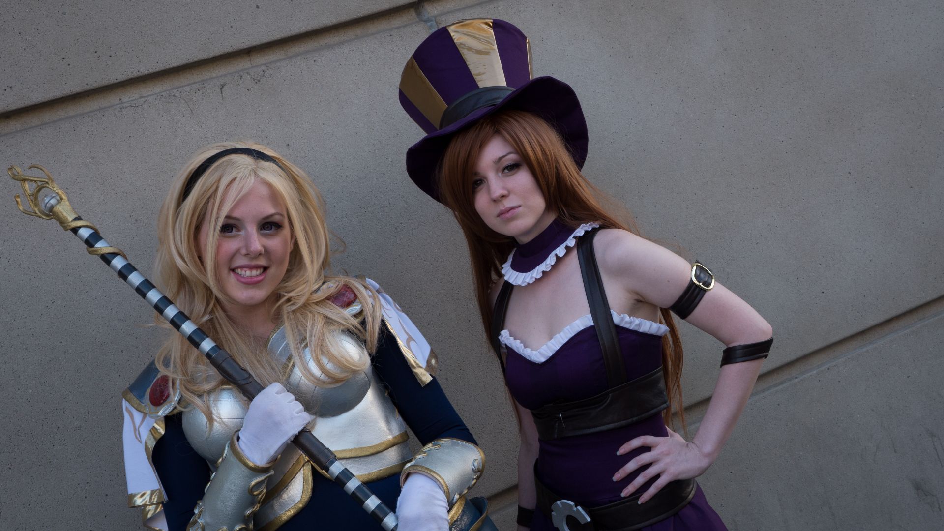 File:Cosplay at League of Legends Season 3 Finals - 02.jpg