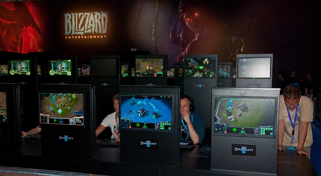 1024Px-Starcraft Ii At Gamescom - Flickr - Sergey Galyonkin (1)