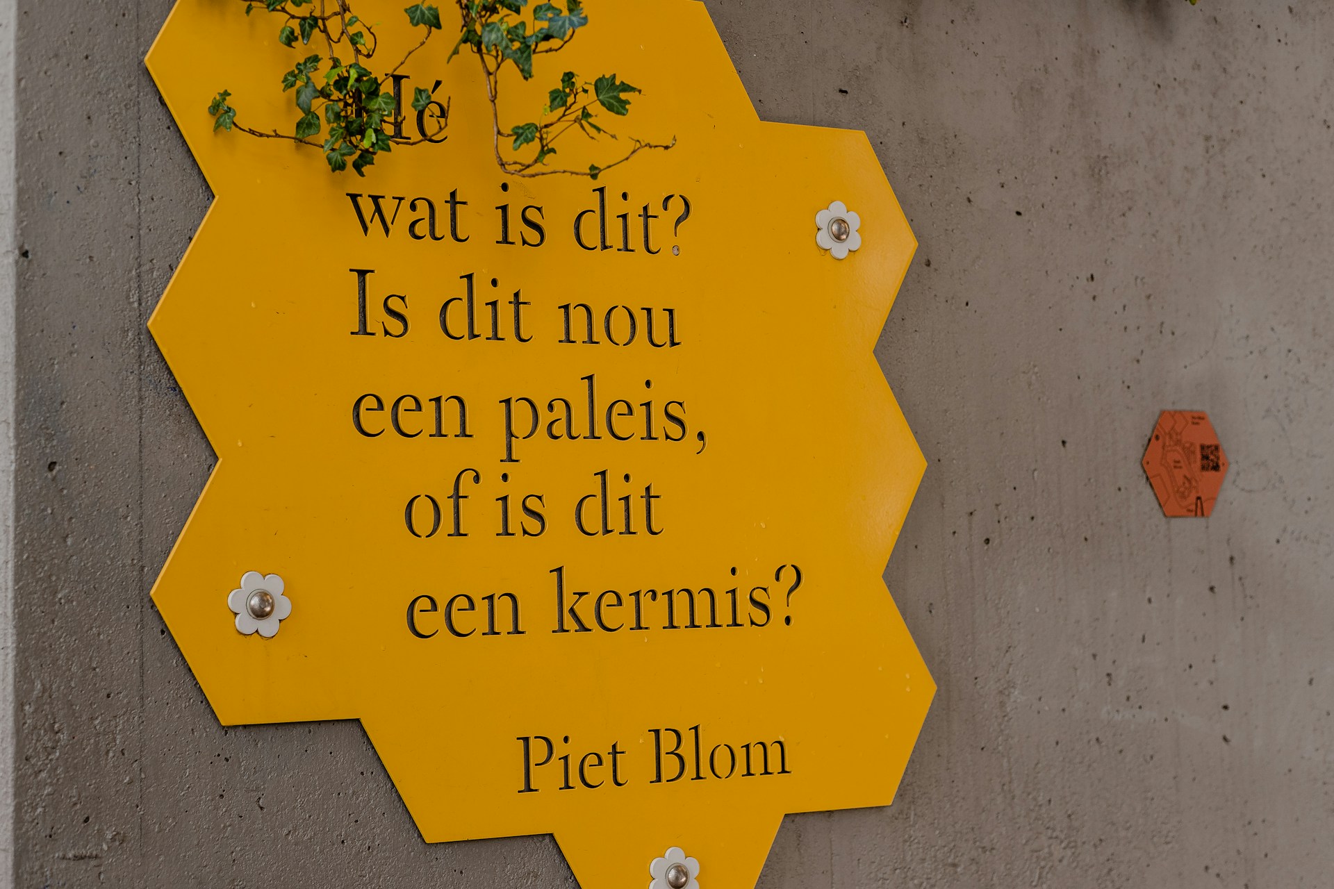 Micheile-Henderson-9Nkqnhz2Dgs-Unsplash