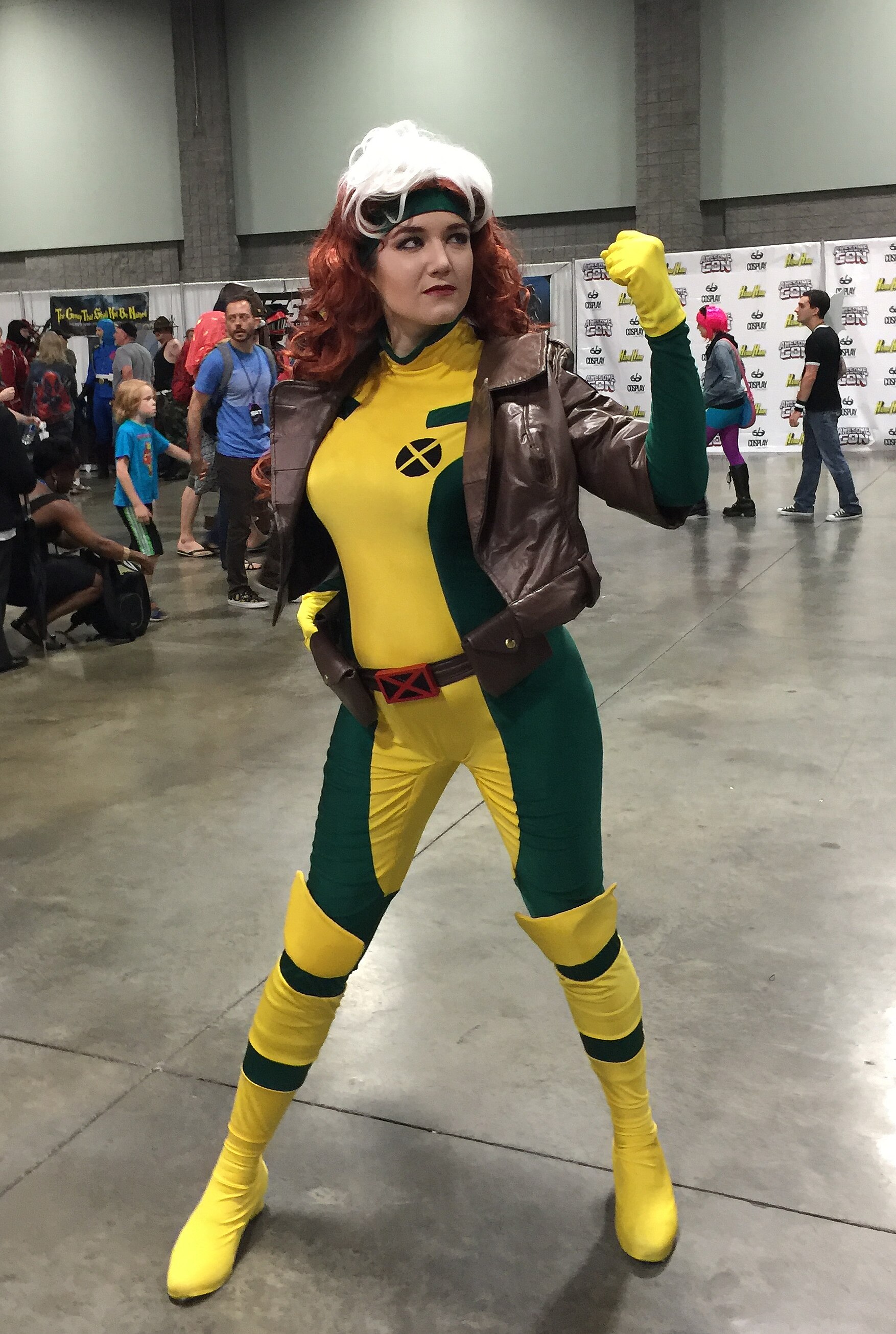 Awesome Con 2016 Cosplay Of Rogue From X-Men- The Animated Series