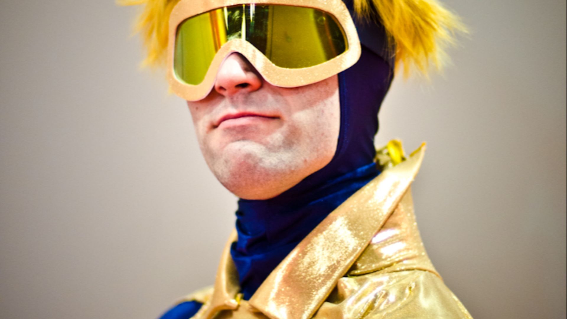 File:C2E2 2013 - Booster Gold (8702693744).jpg