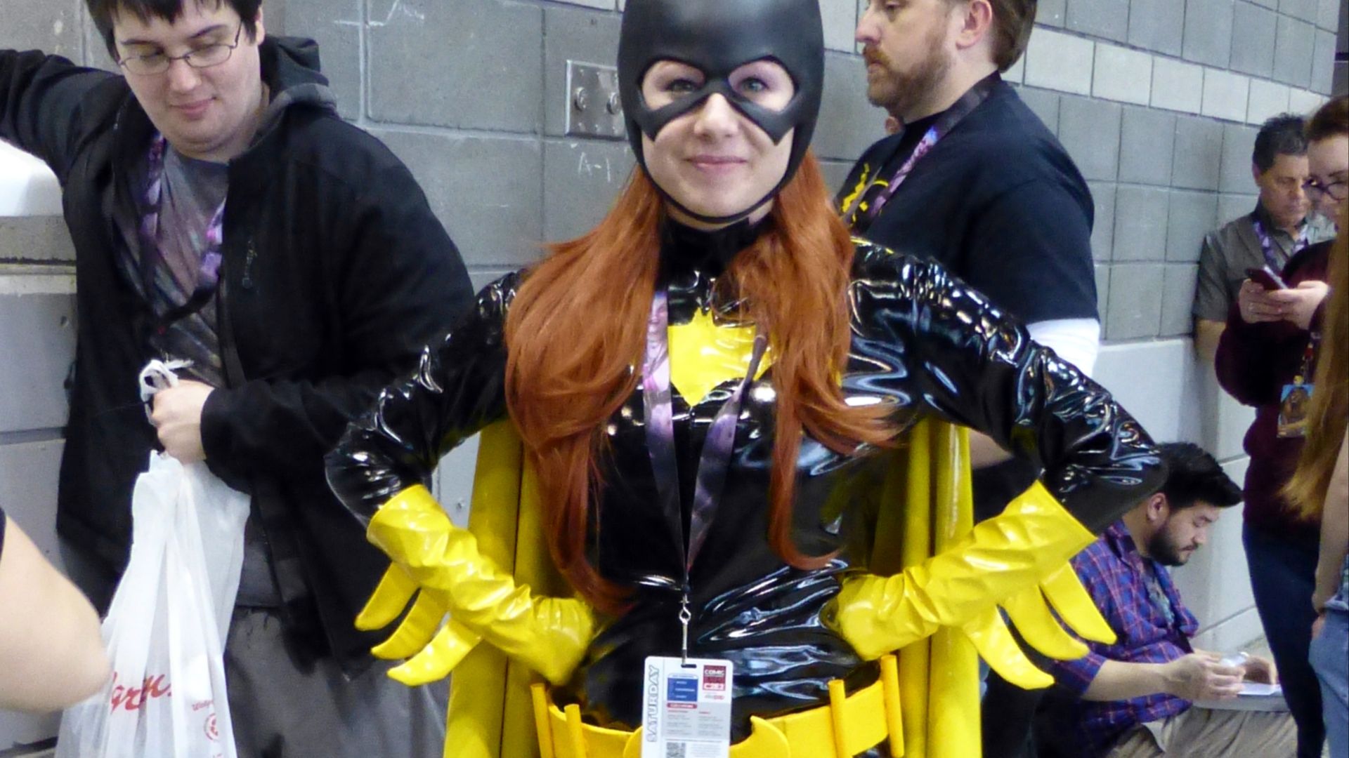 File:C2E2 2014 - Batgirl (14085523898).jpg