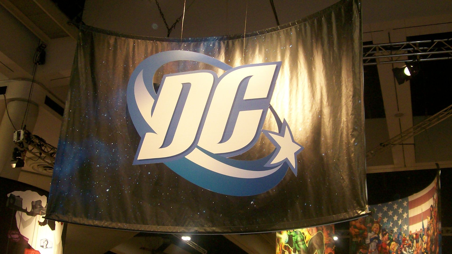 File:DC Comics (3314241311).jpg
