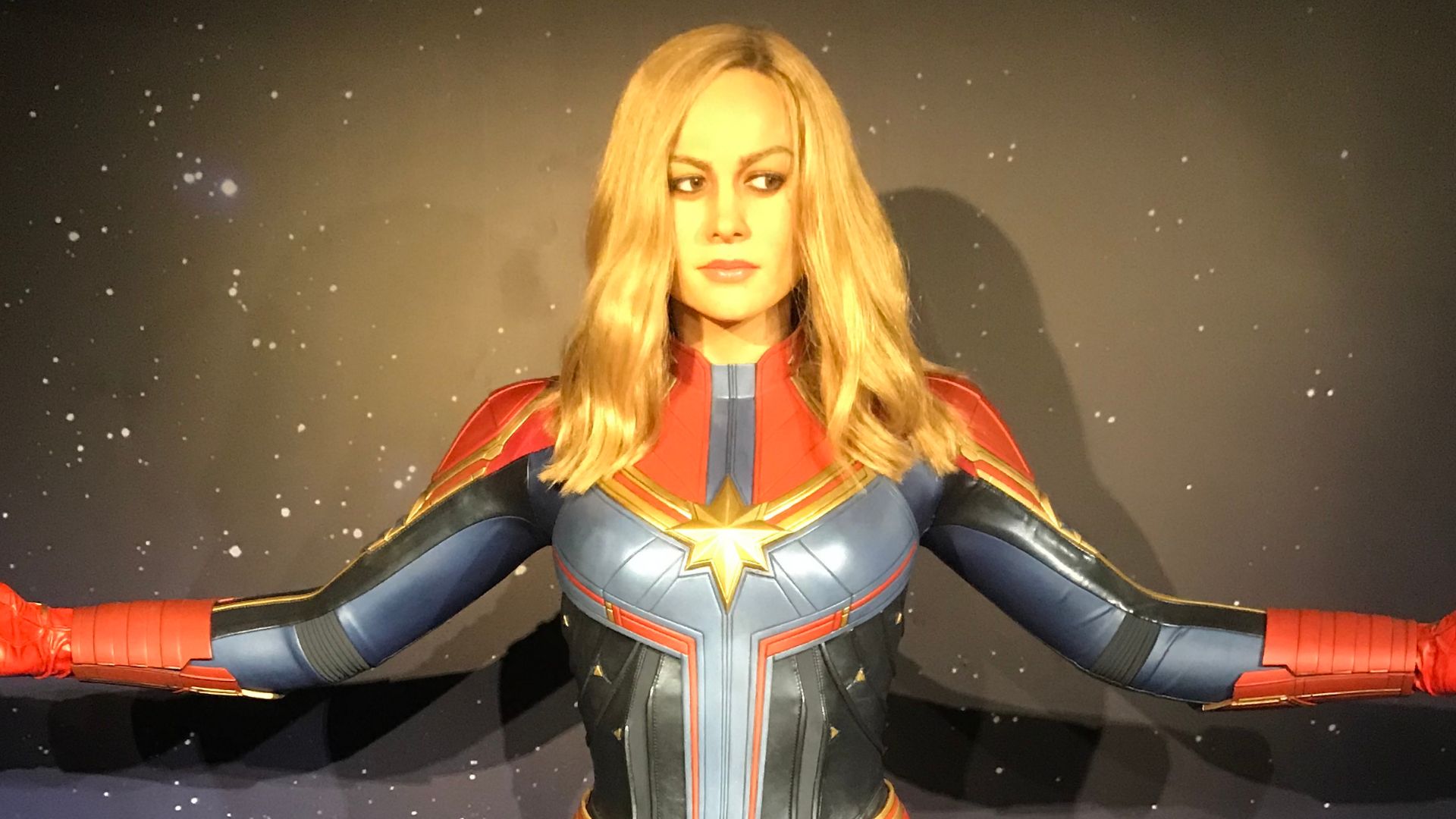 File:Captain Marvel at Madame Tussauds London 2019-07-17.jpg
