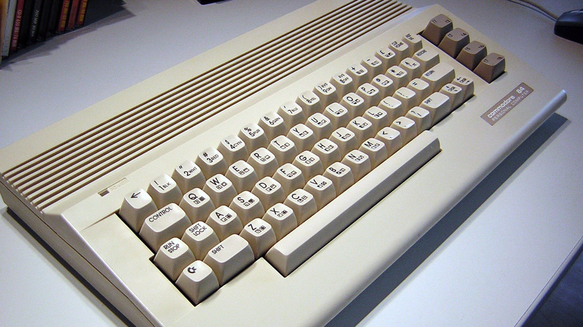File:Commodore C64C.JPG