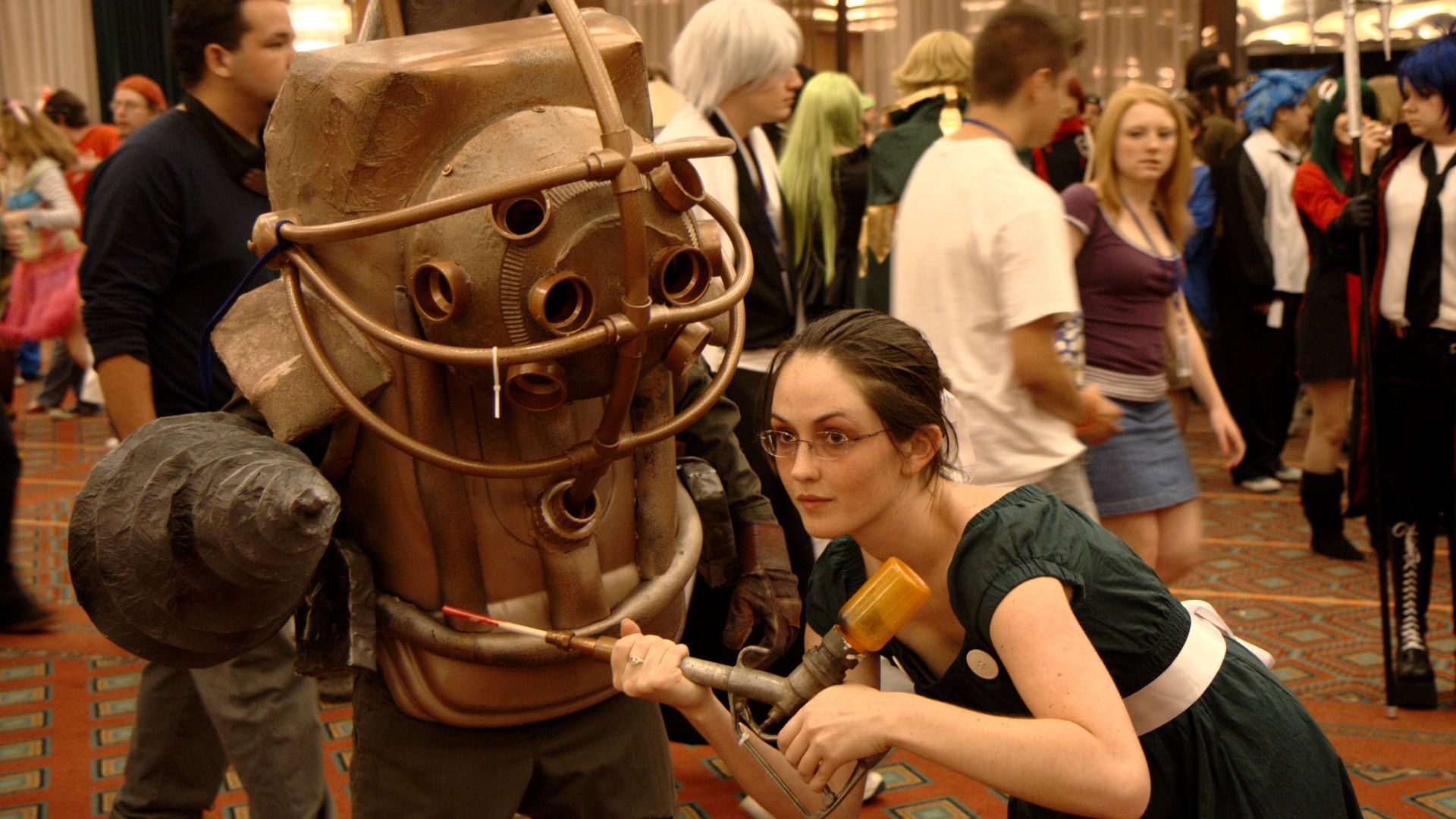 File:A-Kon 2009 - BioShock Cosplayers.jpg
