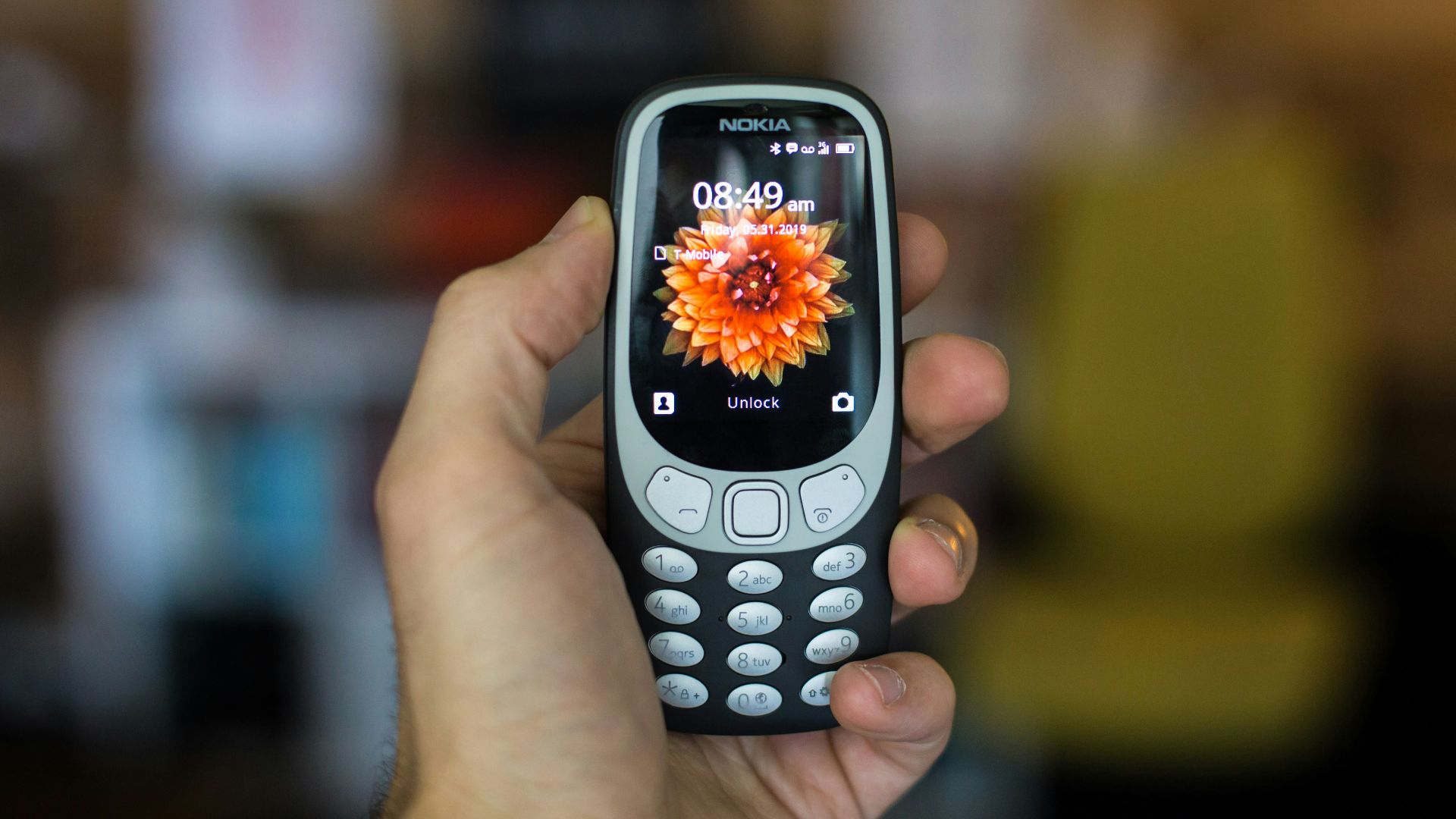black Nokia candybar phone