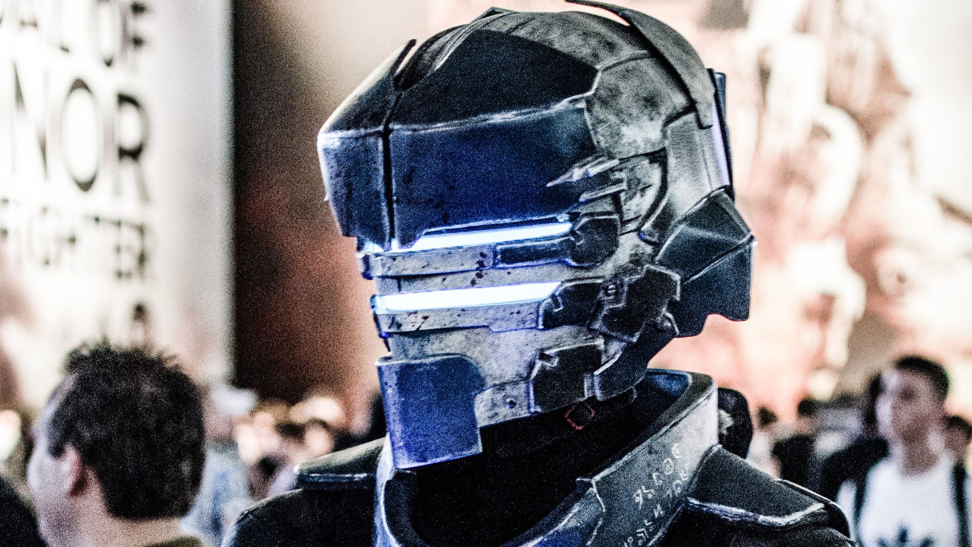 File:Isaac Clarke from Dead Space @ Gamescom 2012 (7813898596).jpg