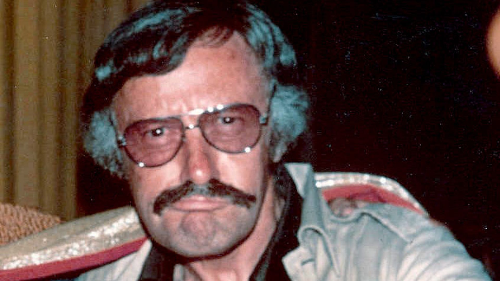 File:Stan Lee 1975 cropped.jpg