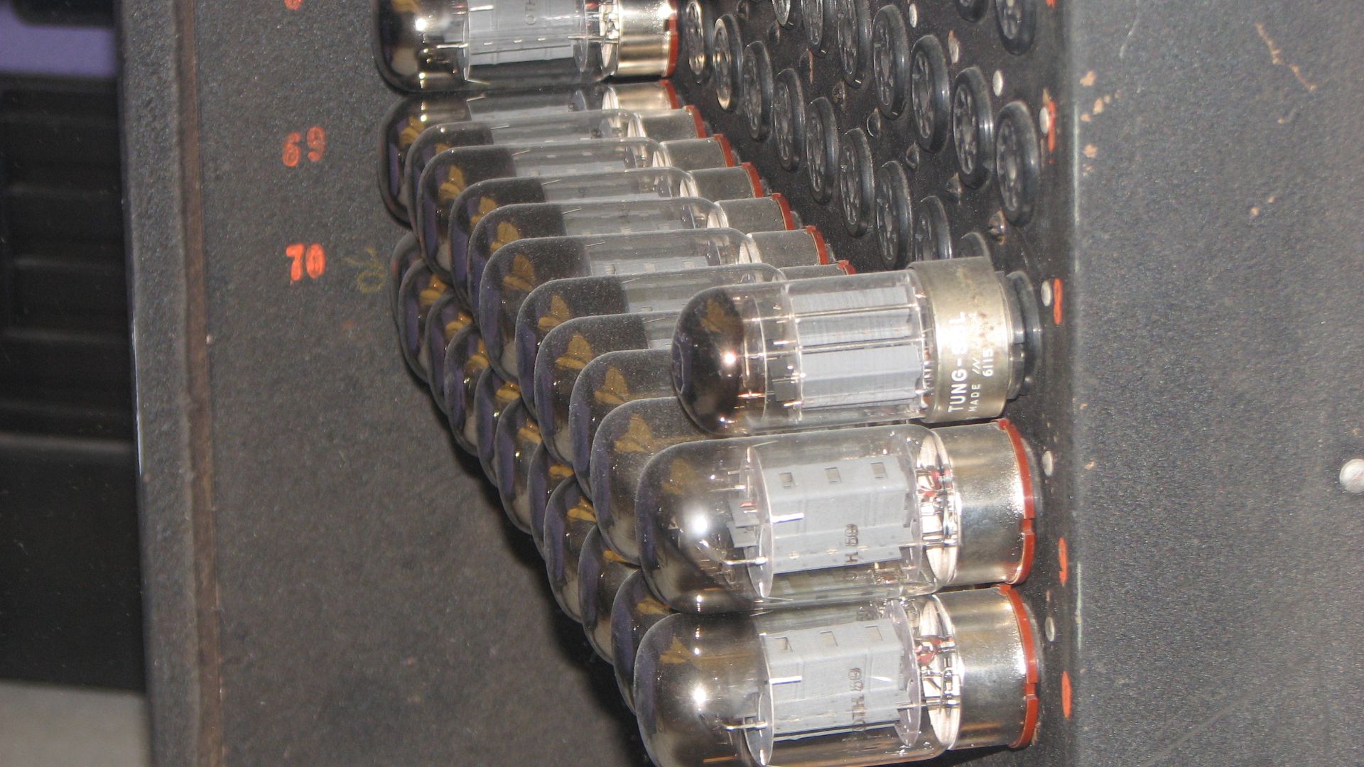 File:ENIAC Tubes (2586212612).jpg
