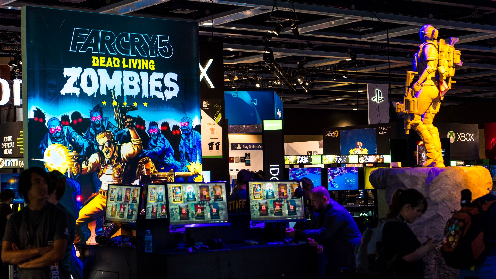 File:PAX West 2018 (30523285888).jpg