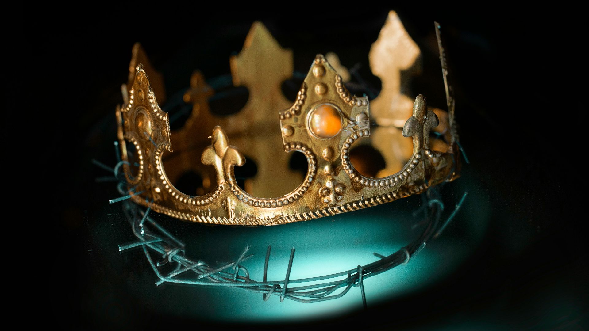 a gold and silver mask